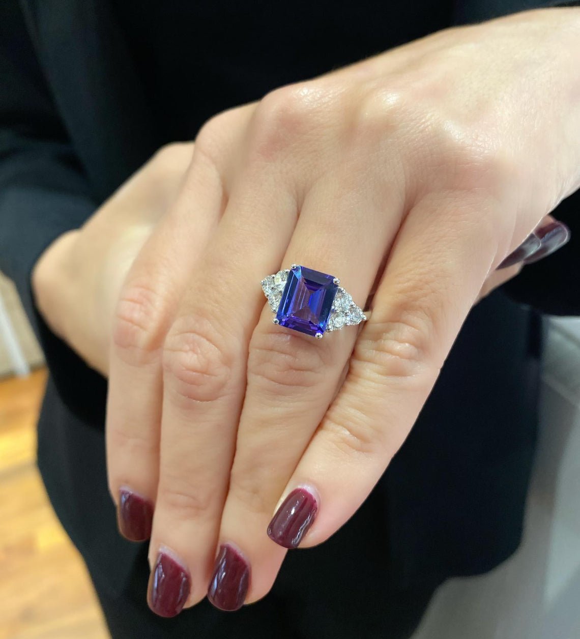 Anello da donna tanzanite e diamanti Simmi Gioiellerie